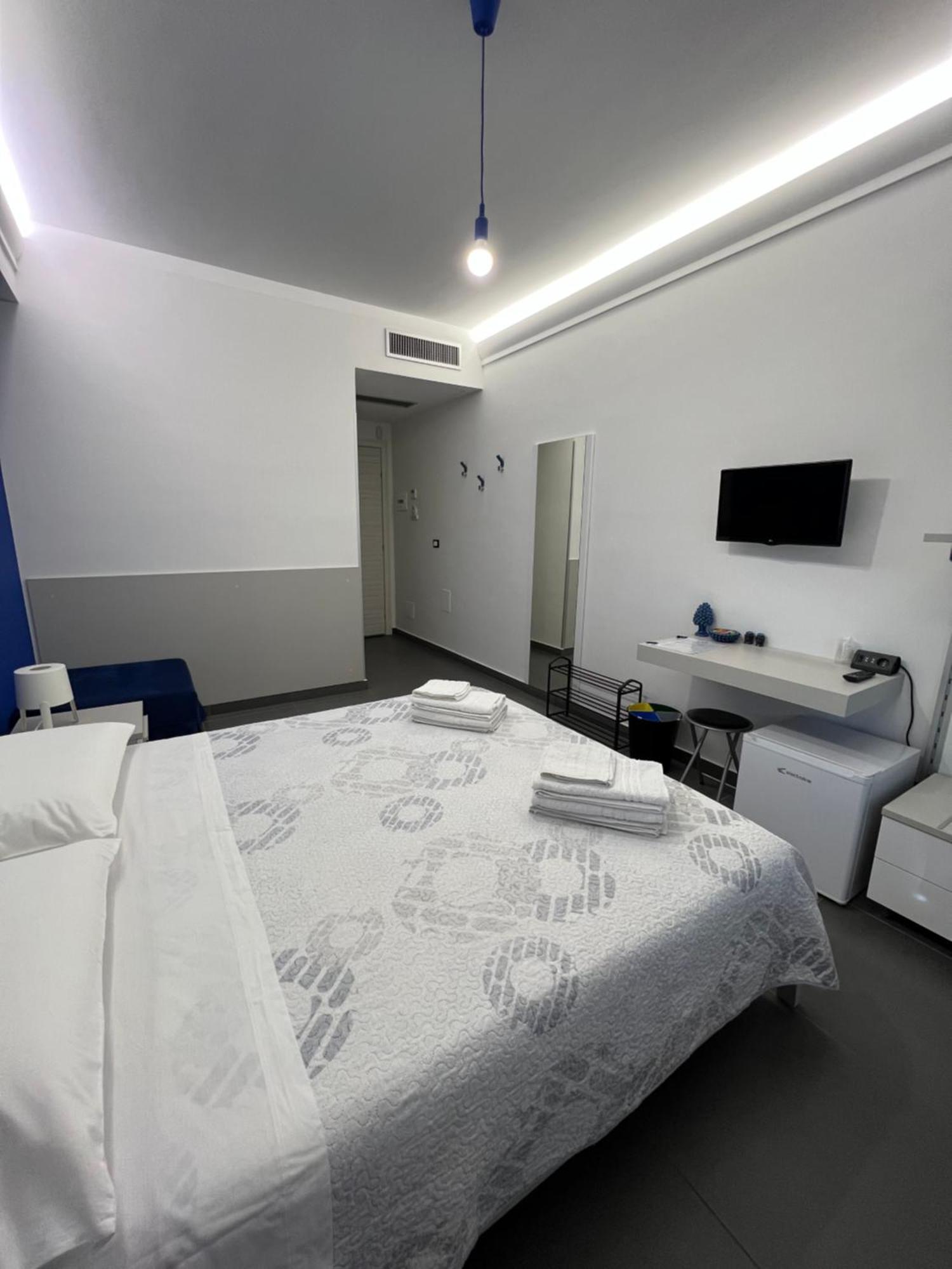 Sicilia Bedda B&B Nizza di Sicilia Exterior foto